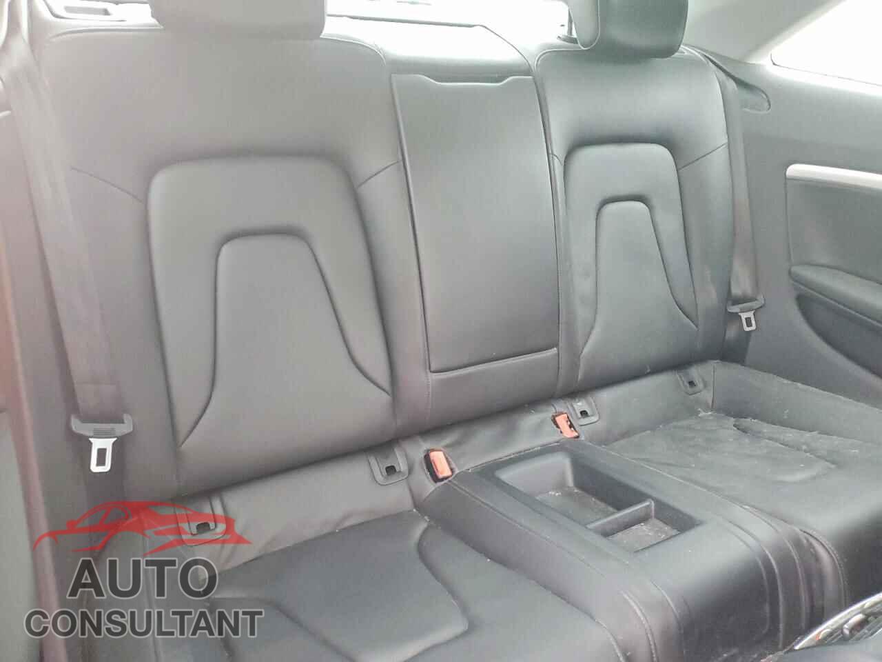AUDI A5 2013 - WAULFAFR2DA070135