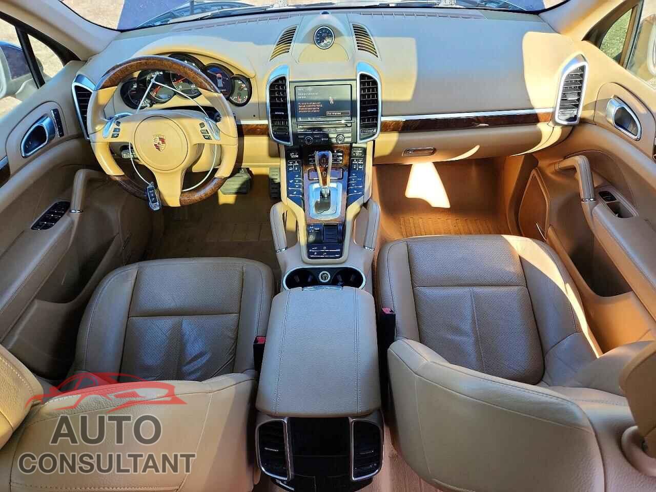 PORSCHE CAYENNE 2012 - WP1AA2A20CLA11210
