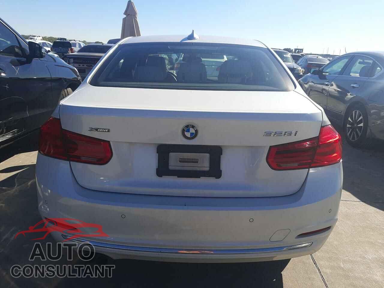 BMW 3 SERIES 2016 - WBA8E3G57GNU01725