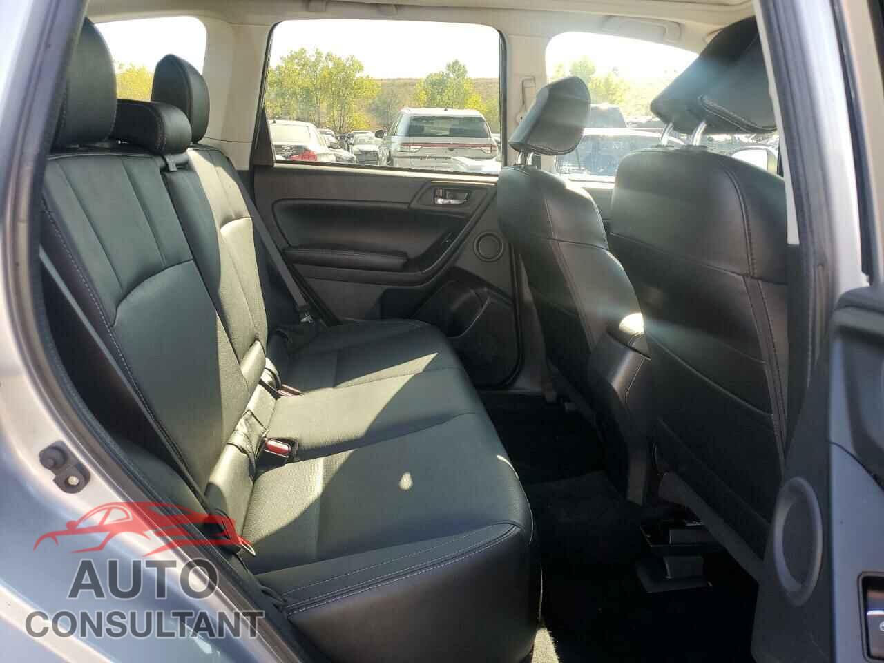 SUBARU FORESTER 2017 - JF2SJARC1HH564733