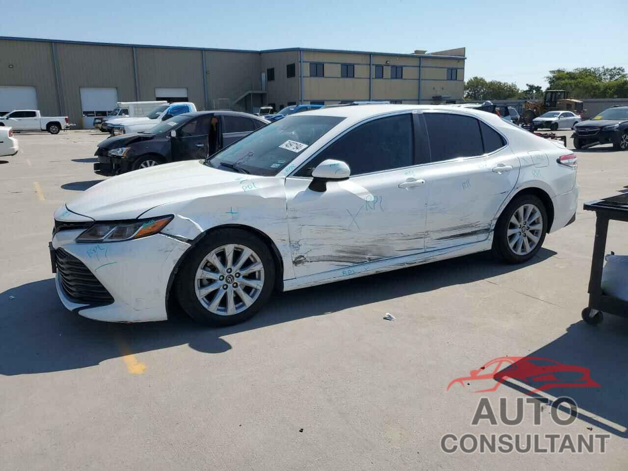 TOYOTA CAMRY 2019 - 4T1B11HK8KU238901