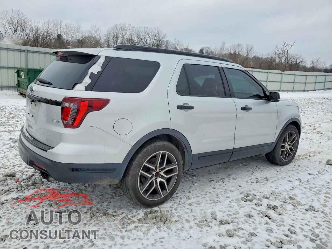 FORD EXPLORER 2018 - 1FM5K8GT9JGB13531