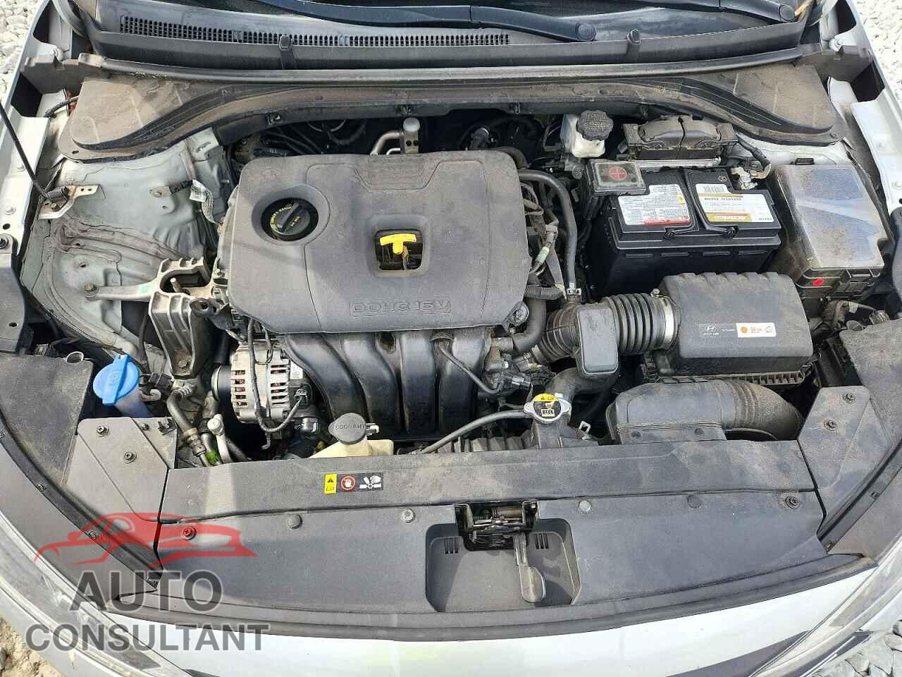 HYUNDAI ELANTRA 2019 - 5NPD84LF4KH417841
