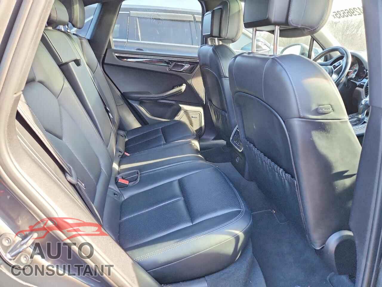 PORSCHE MACAN 2018 - WP1AB2A51JLB37001