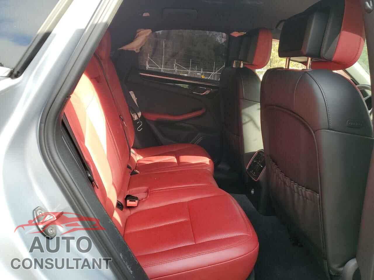 PORSCHE MACAN 2016 - WP1AB2A52GLB51868
