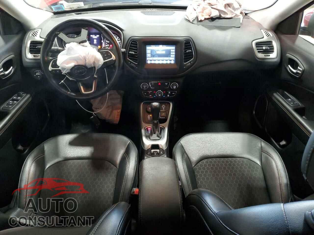 JEEP COMPASS 2020 - 3C4NJDBB4LT149401