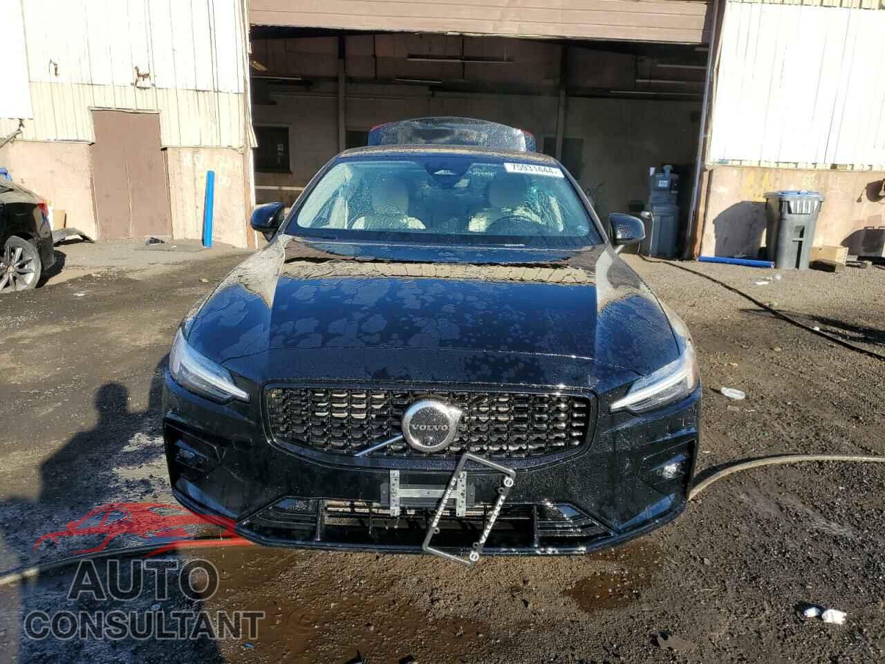 VOLVO S60 PLUS 2023 - 7JRL12TW5PG227368