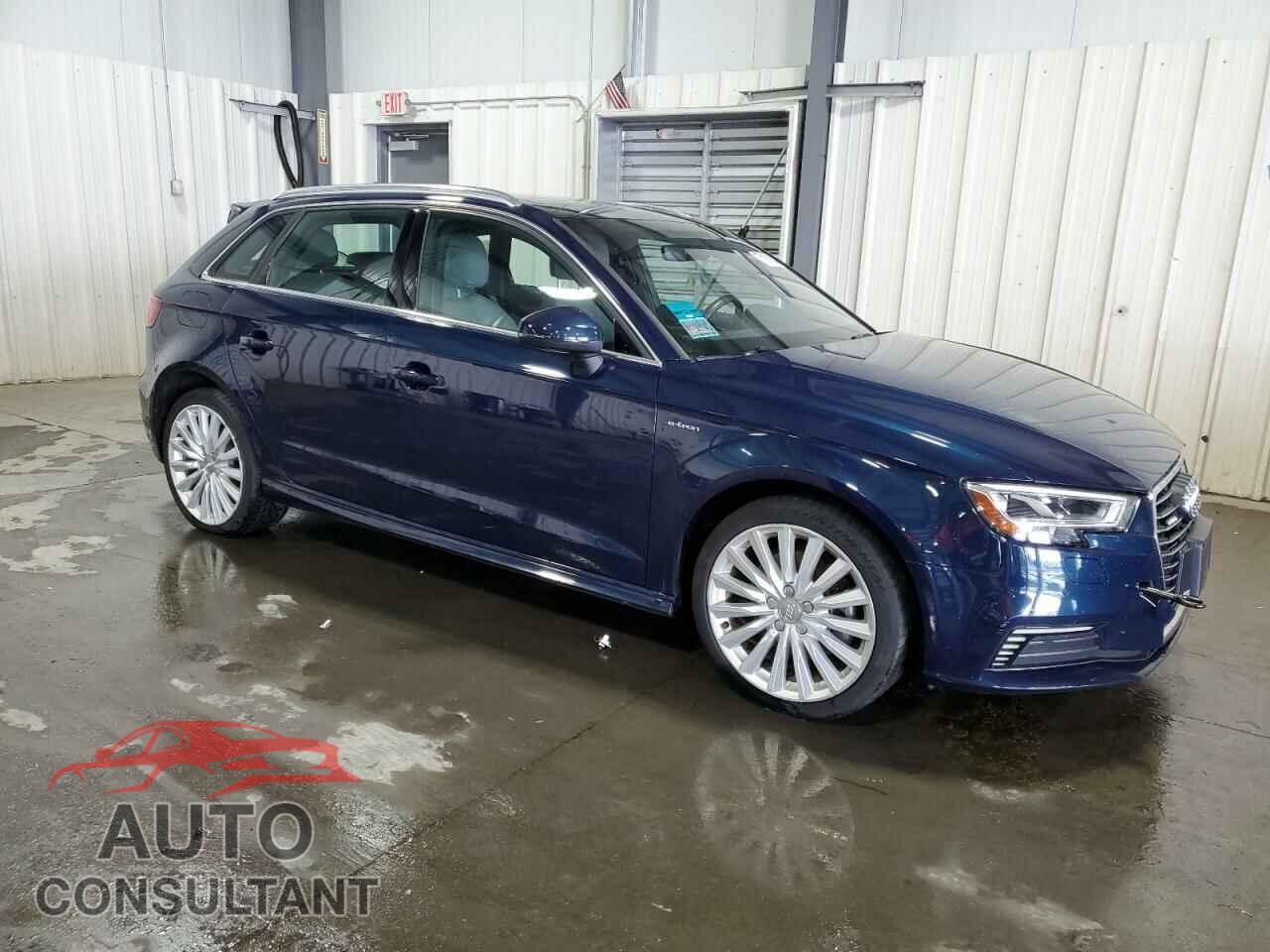 AUDI A3 2017 - WAUTPBFF2HA096541