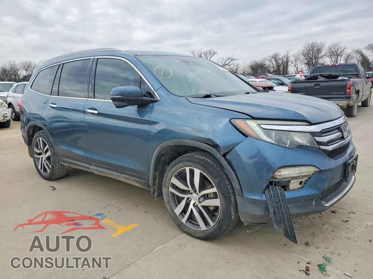 HONDA PILOT 2017 - 5FNYF5H99HB022299