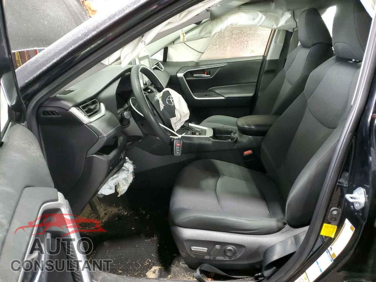 TOYOTA RAV4 2019 - JTMP1RFV6KD017836