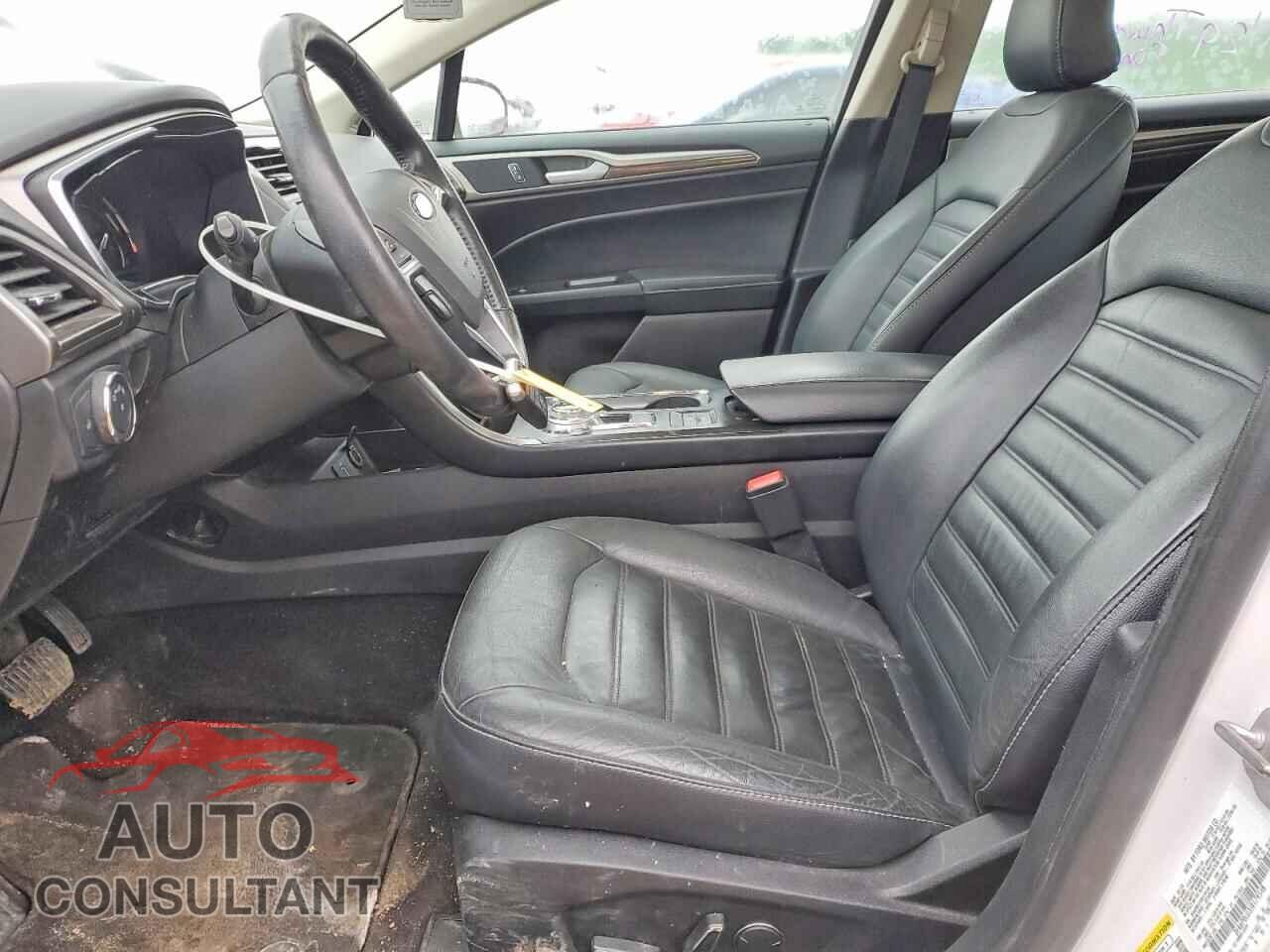 FORD FUSION 2018 - 3FA6P0LU3JR179548