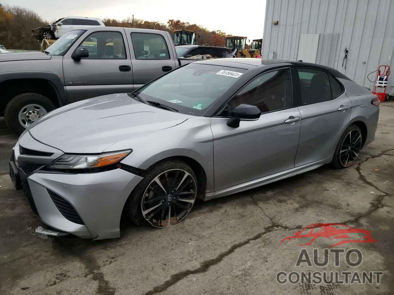 TOYOTA CAMRY 2018 - 4T1B61HK9JU147829