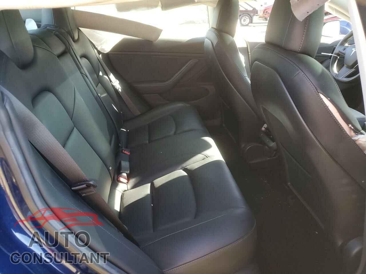 TESLA MODEL 3 2018 - 5YJ3E1EA8JF022482