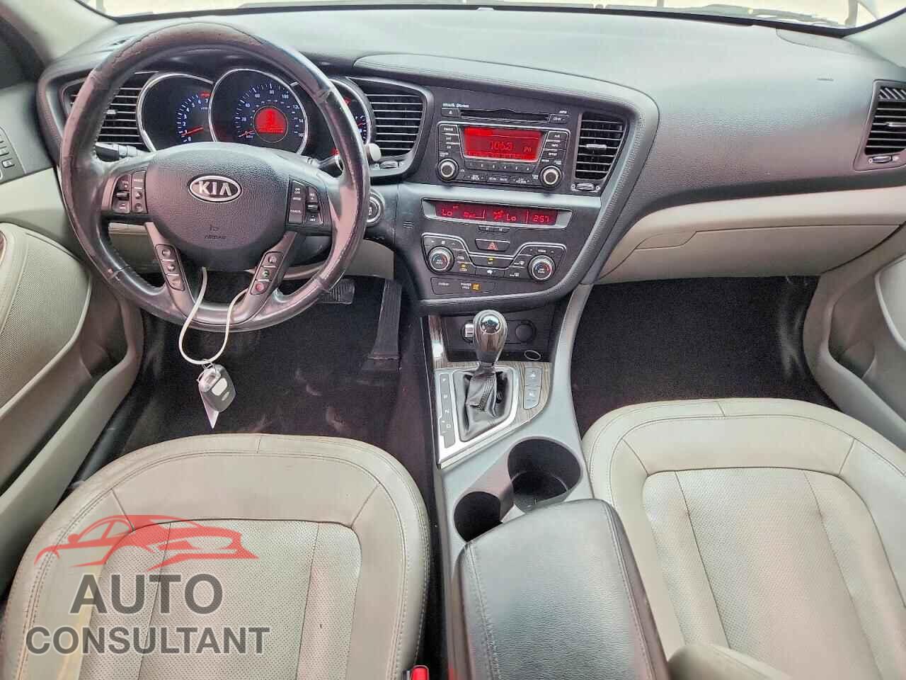 KIA OPTIMA 2011 - KNAGN4A73B5096051
