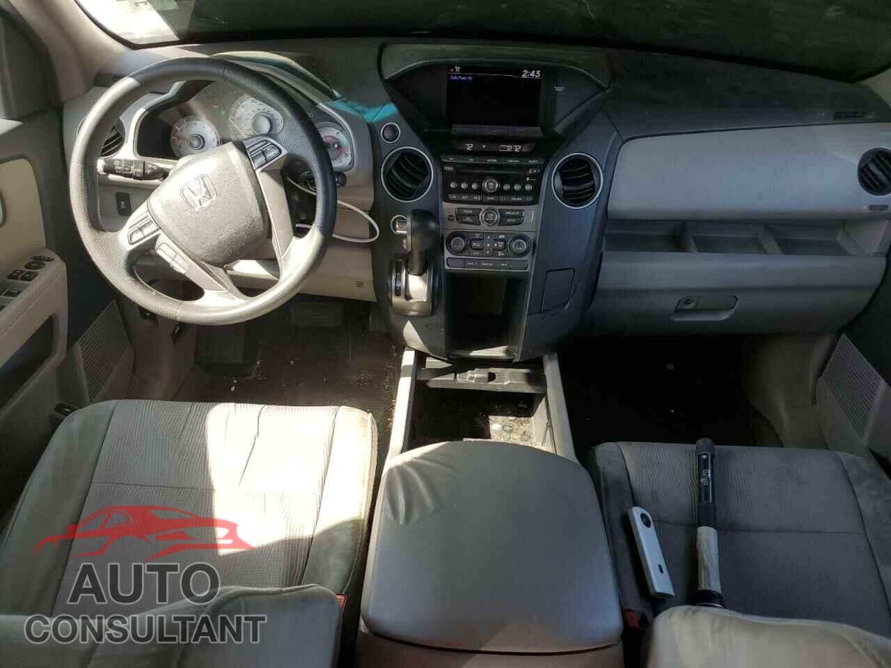 HONDA PILOT 2015 - 5FNYF4H46FB005665