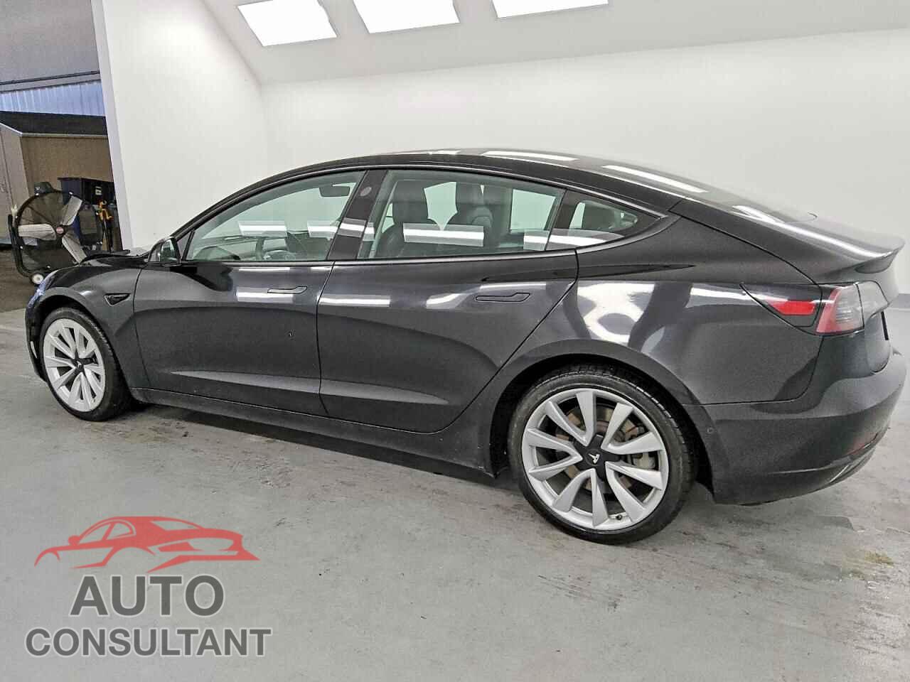 TESLA MODEL 3 2022 - 5YJ3E1EB4NF305136