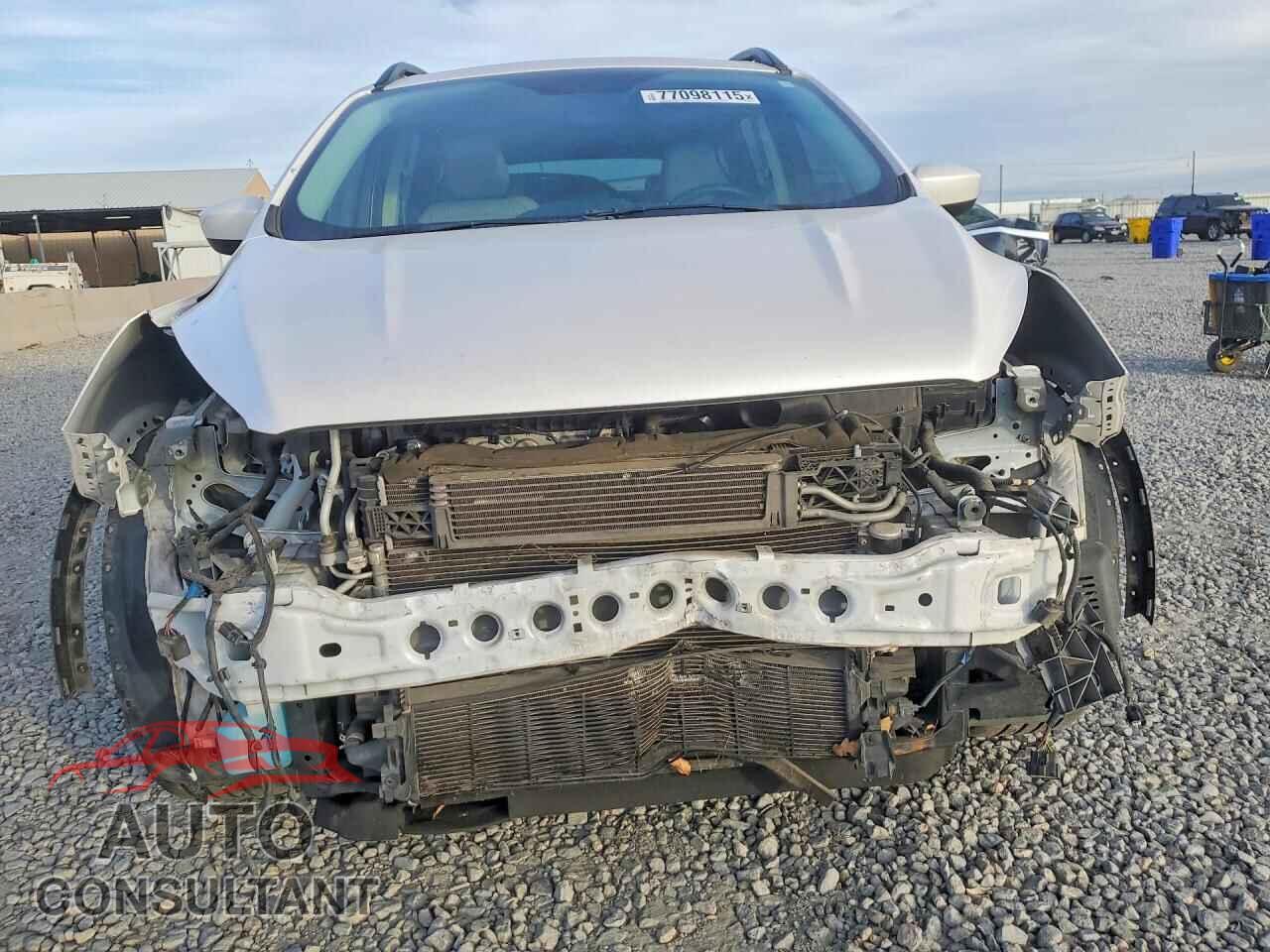FORD ESCAPE 2018 - 1FMCU0HD7JUC06673