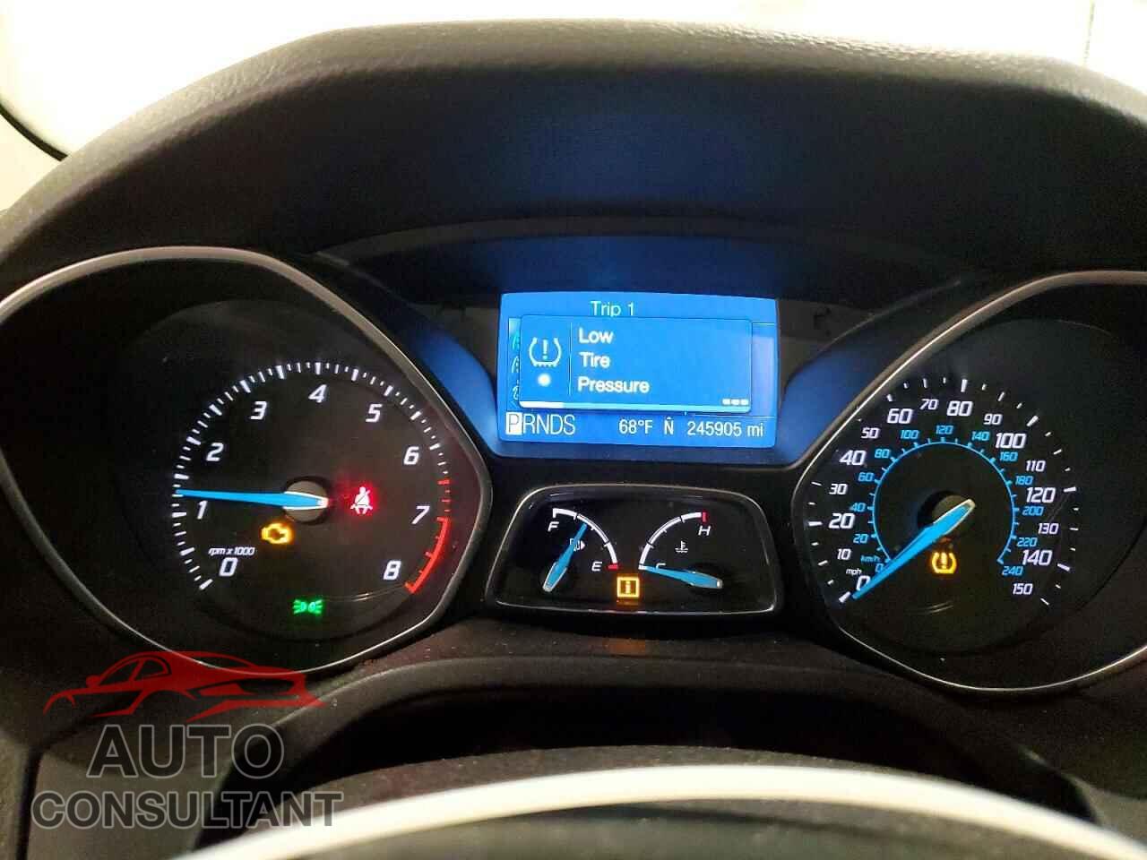 FORD FOCUS 2012 - 1FAHP3M22CL357975