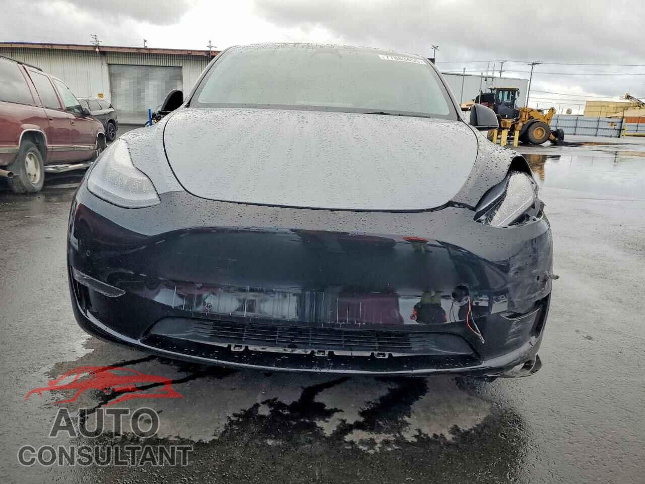 TESLA MODEL Y 2021 - 5YJYGDEF4MF272240