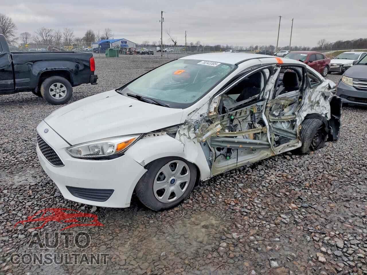 FORD FOCUS 2017 - 1FADP3E2XHL312593