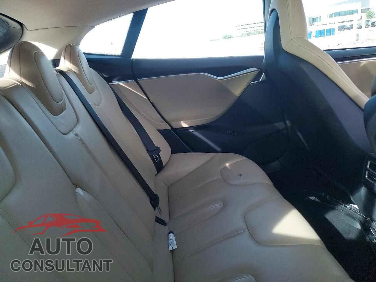 TESLA MODEL S 2013 - 5YJSA1CN6DFP12880