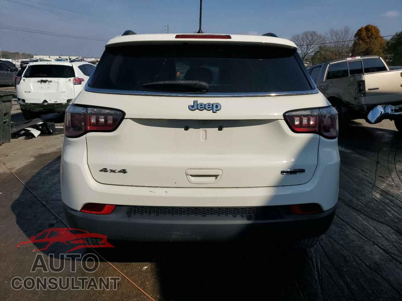 JEEP COMPASS 2018 - 3C4NJDBB0JT499721