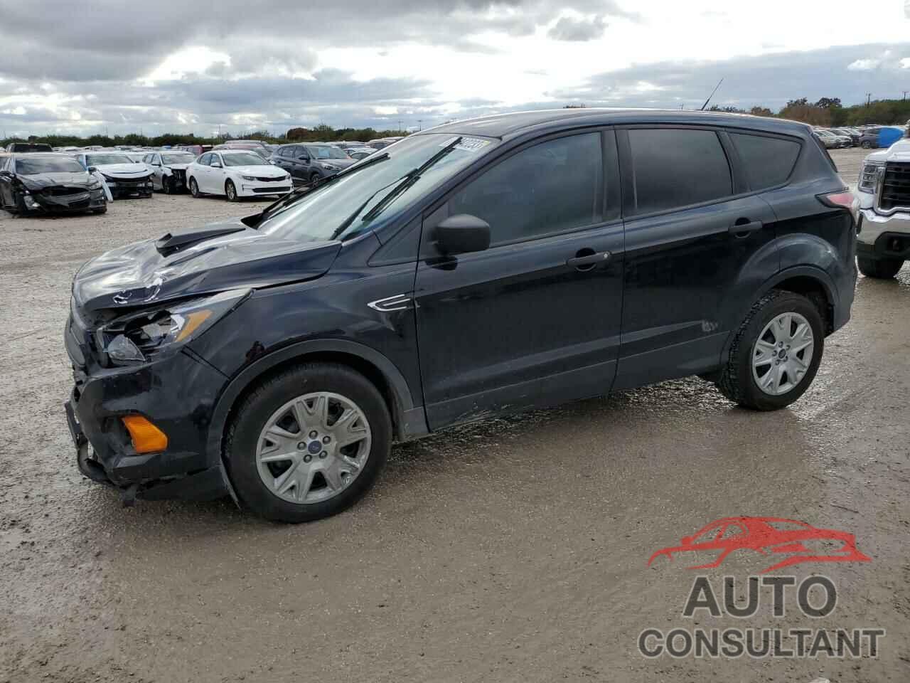 FORD ESCAPE 2018 - 1FMCU0F7XJUB83399