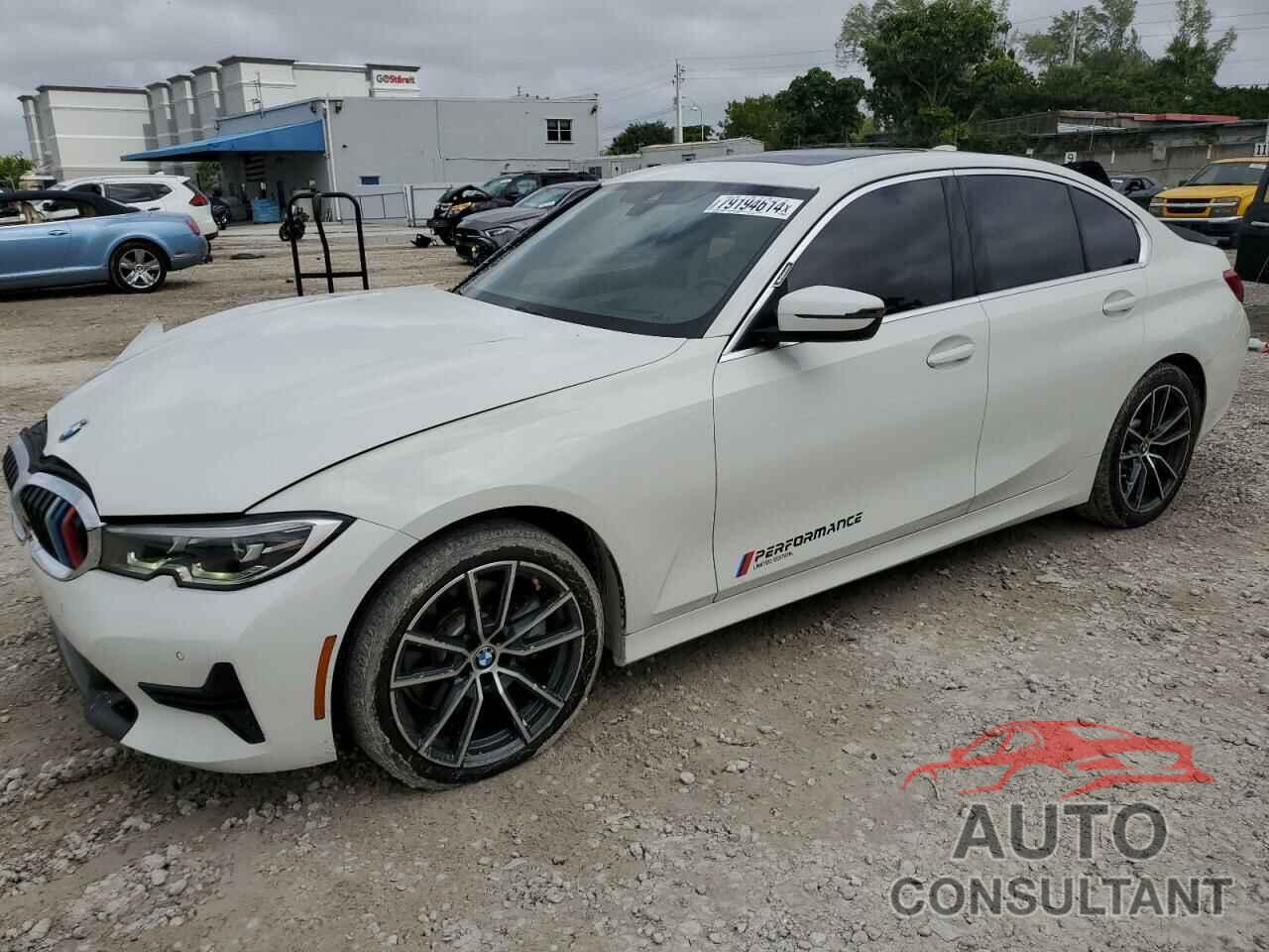 BMW 3 SERIES 2019 - WBA5R1C58KAK10770