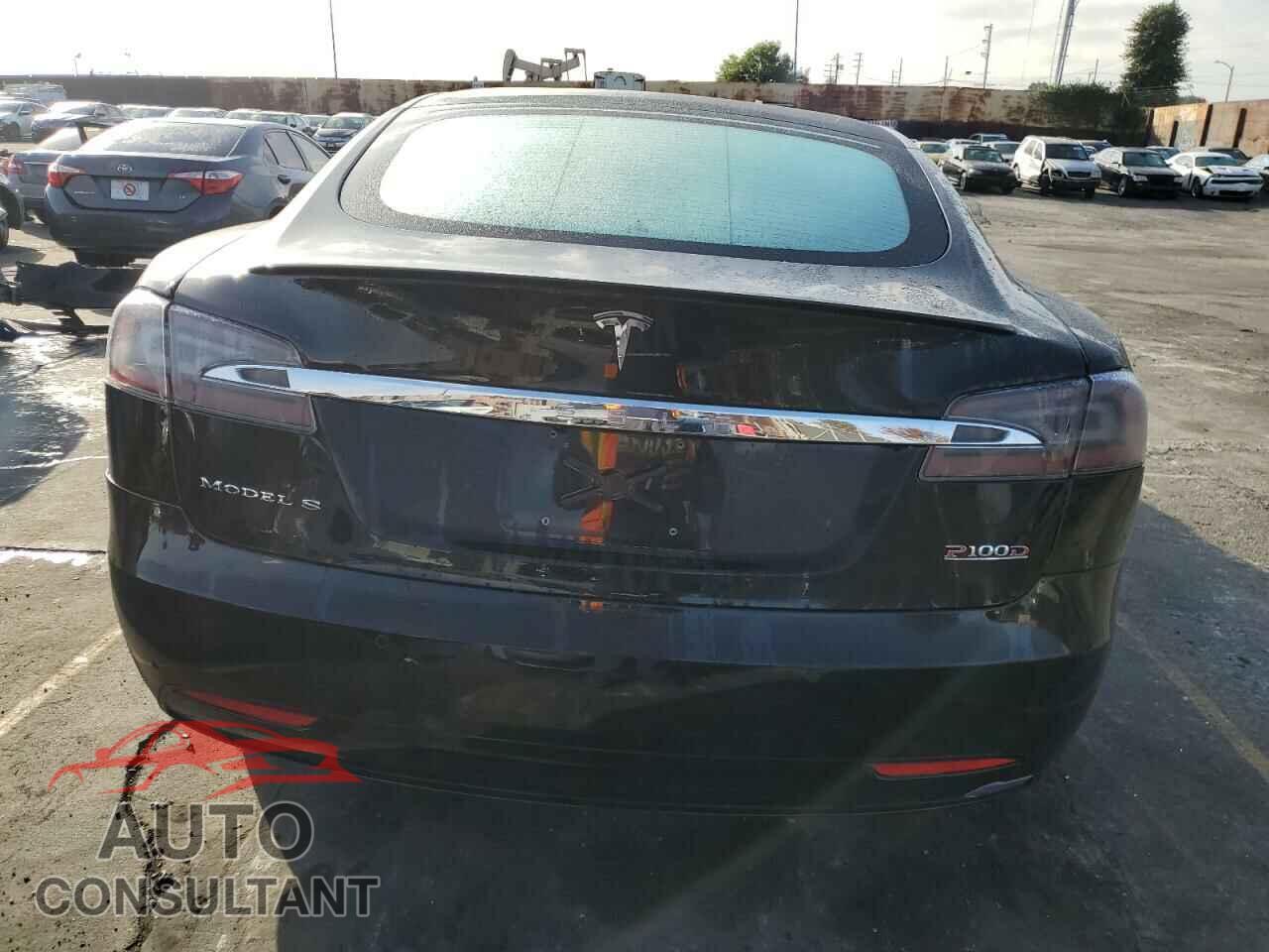 TESLA MODEL S 2018 - 5YJSA1E44JF292374