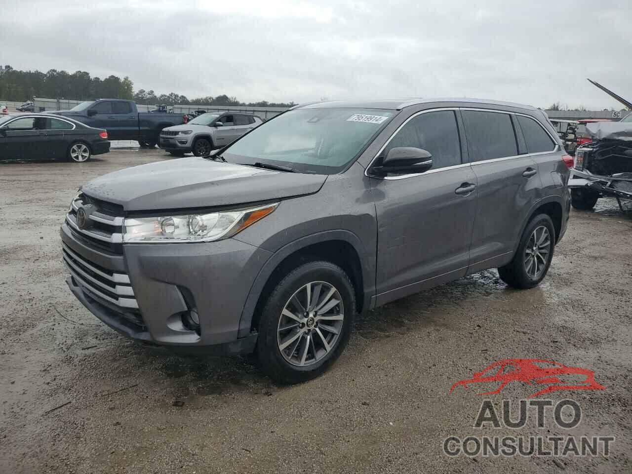 TOYOTA HIGHLANDER 2018 - 5TDKZRFH5JS540491