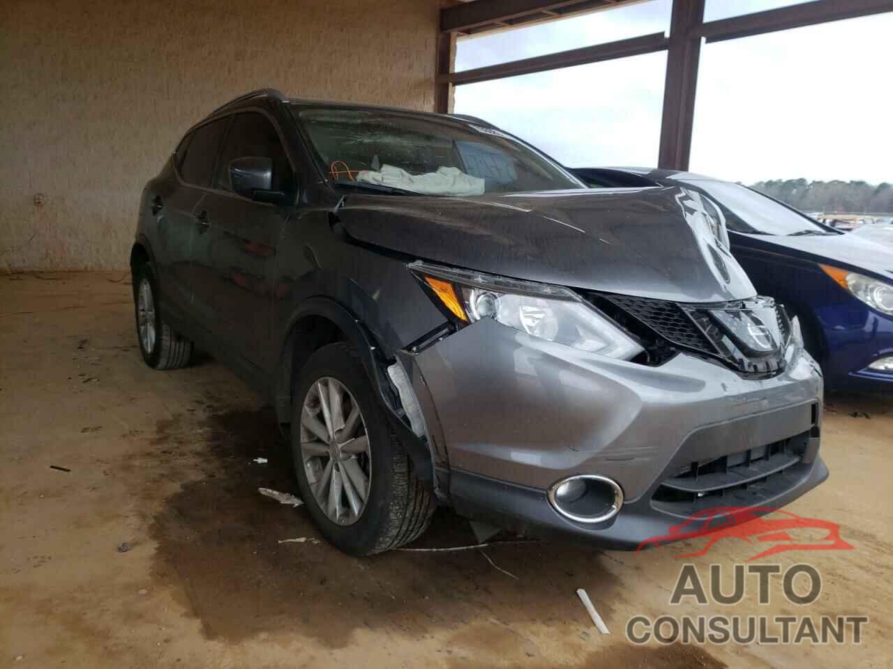 NISSAN ROGUE 2018 - JN1BJ1CP7JW163315