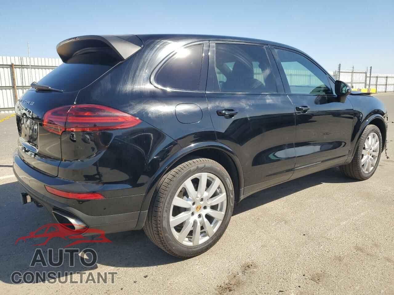 PORSCHE CAYENNE 2017 - WP1AA2A27HKA82224