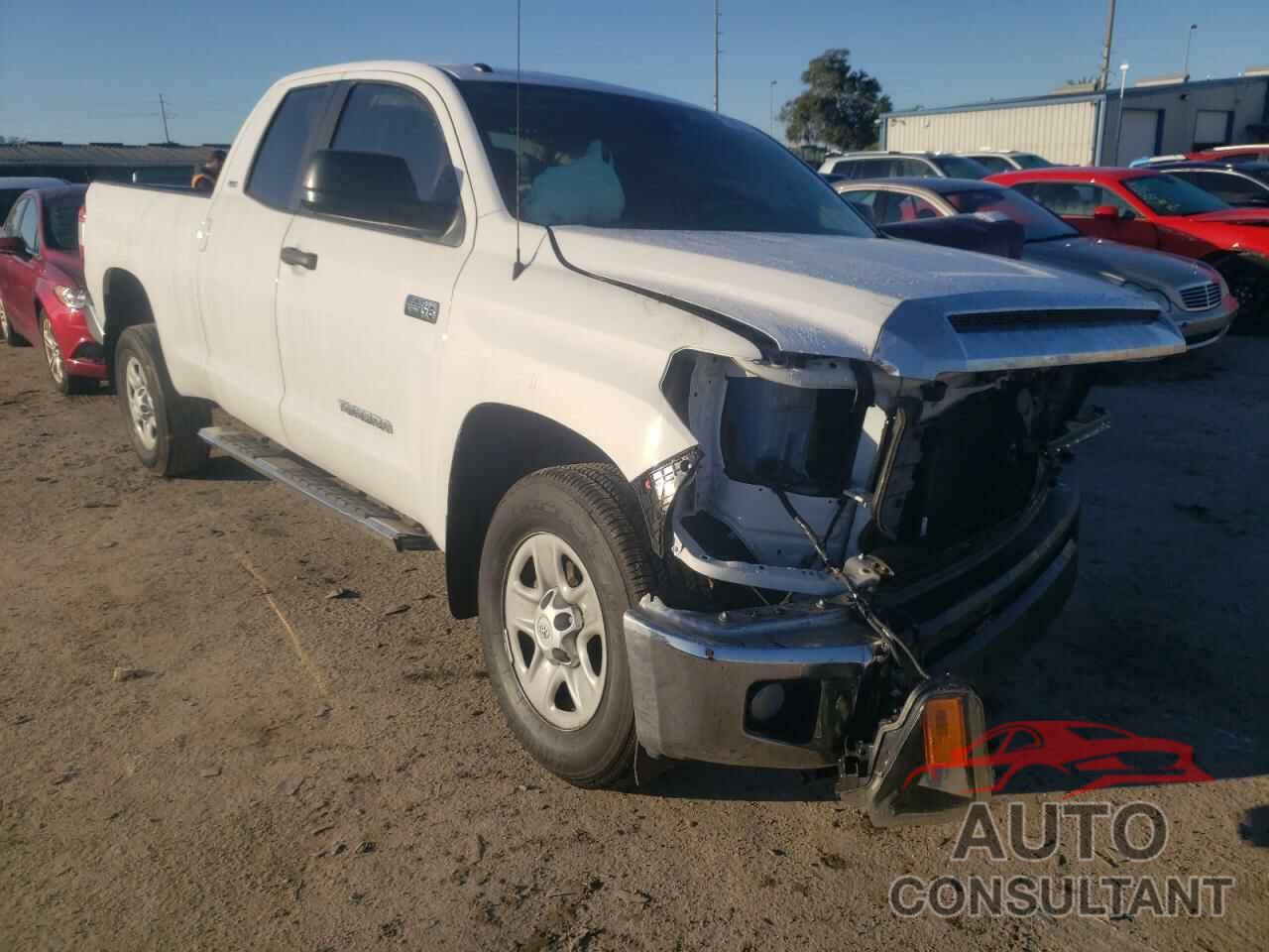 TOYOTA TUNDRA 2019 - 5TFRY5F14KX248159