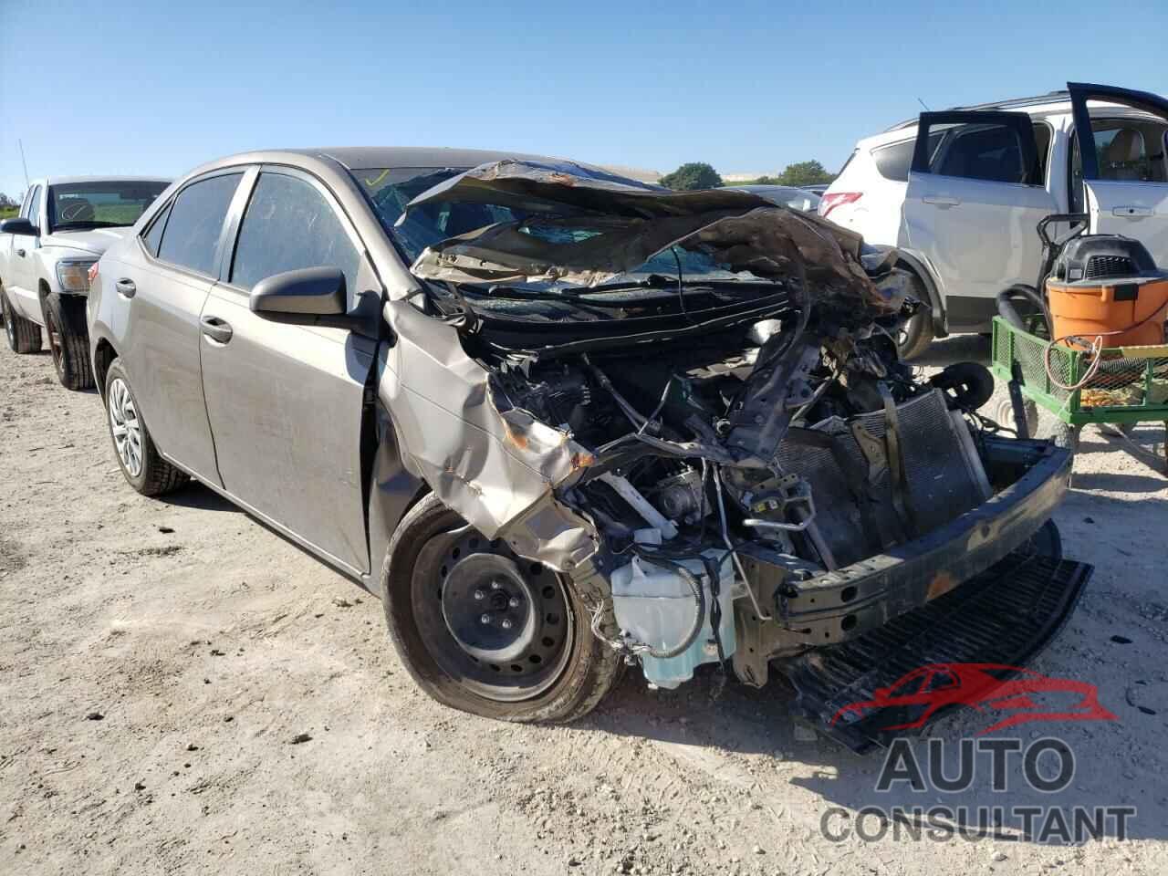 TOYOTA COROLLA 2018 - 5YFBURHE7JP744719