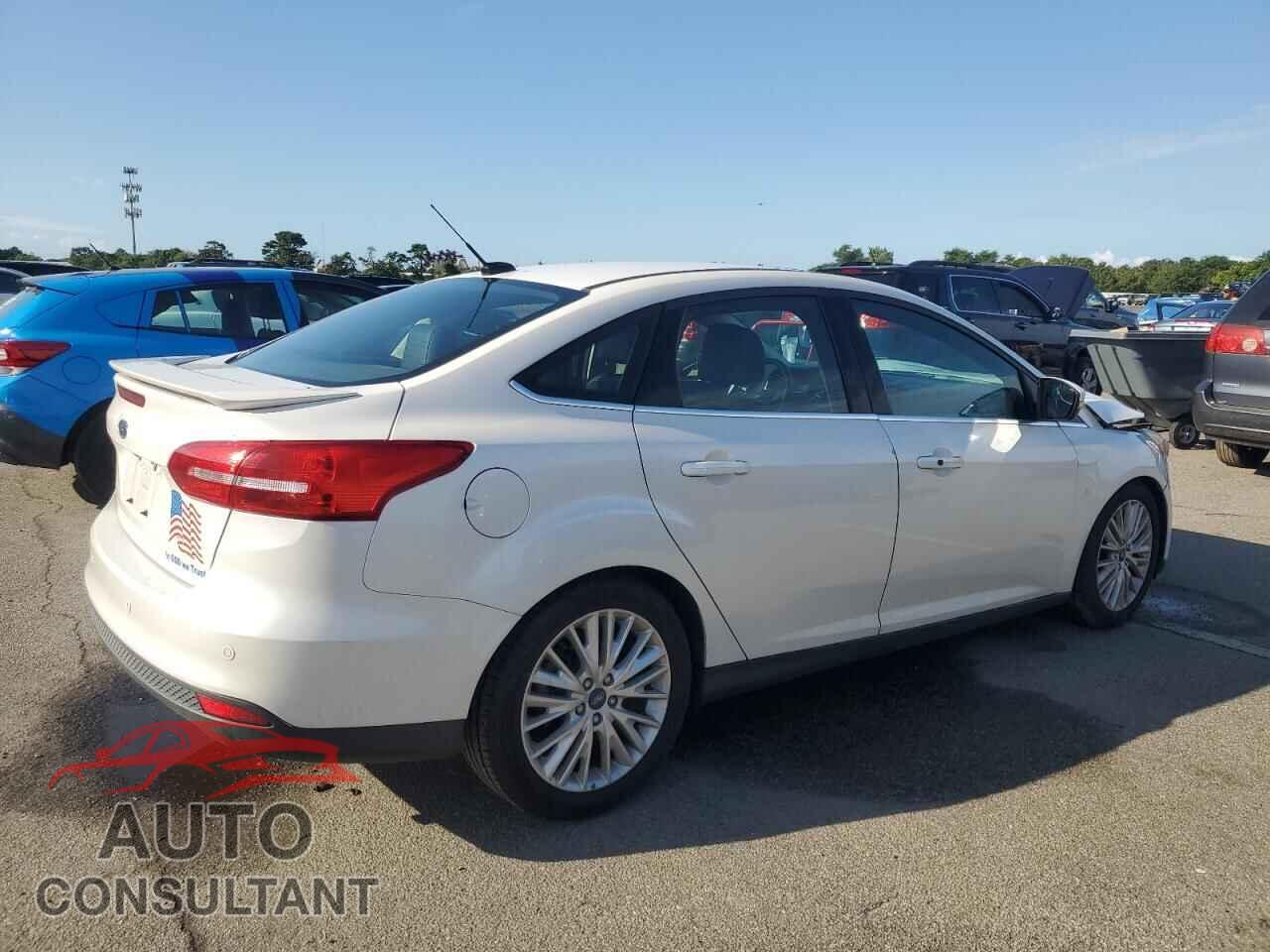 FORD FOCUS 2015 - 1FADP3J21FL237706