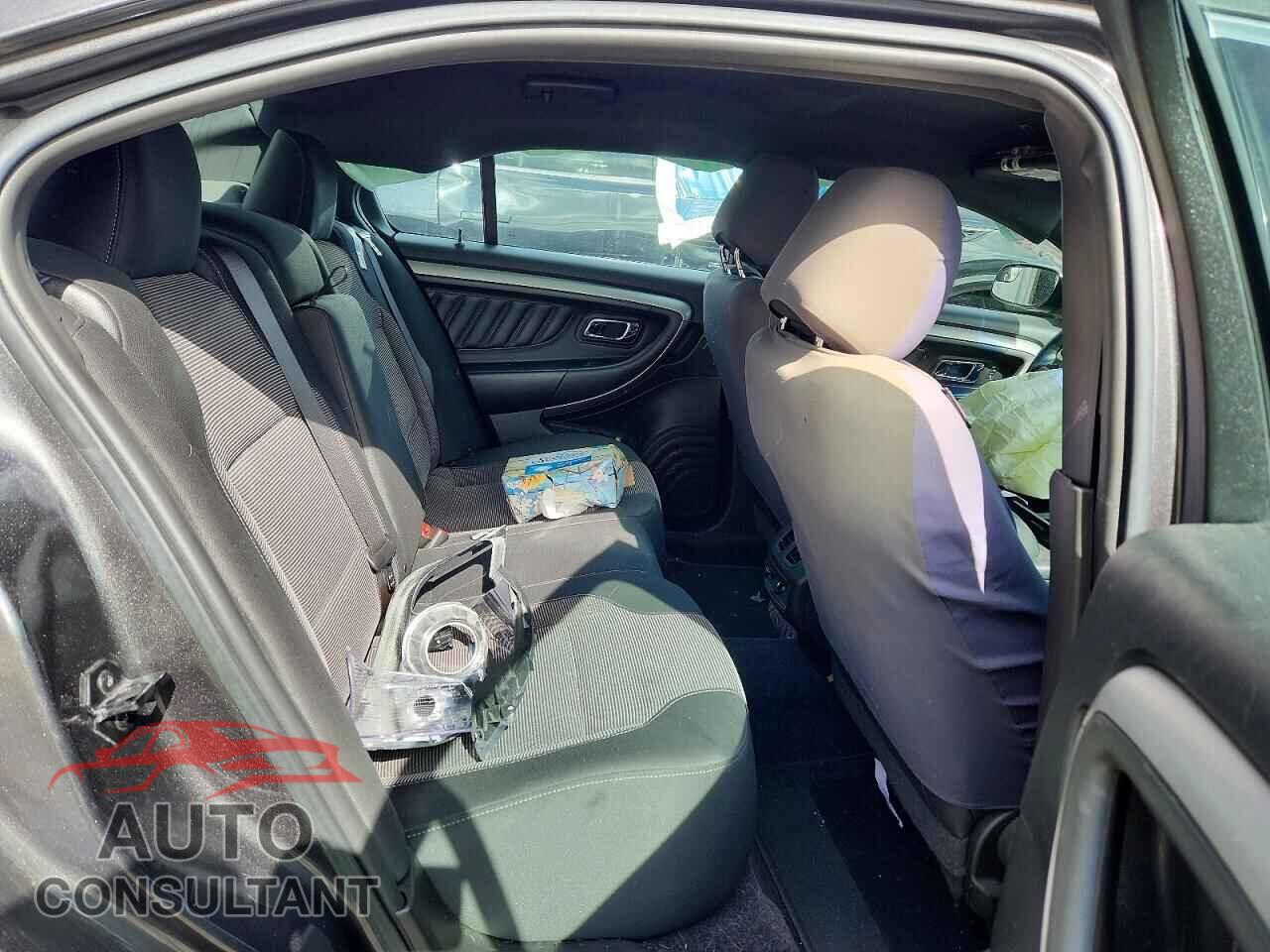FORD TAURUS 2017 - 1FAHP2E84HG146077