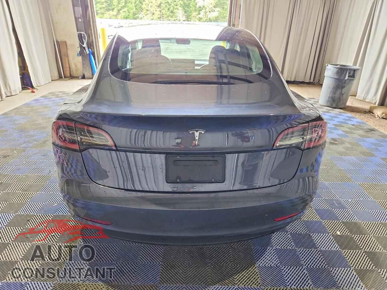 TESLA MODEL 3 2022 - 5YJ3E1EA1NF286617
