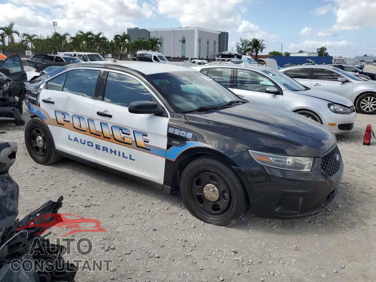 FORD TAURUS 2018 - 1FAHP2MK8JG104241