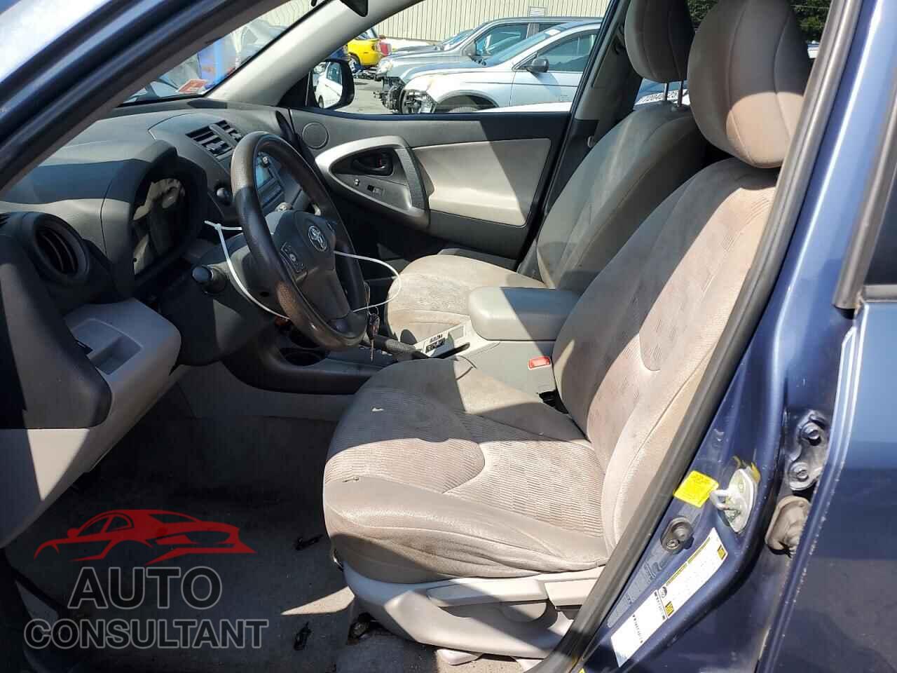 TOYOTA RAV4 2012 - 2T3BF4DV1CW243708