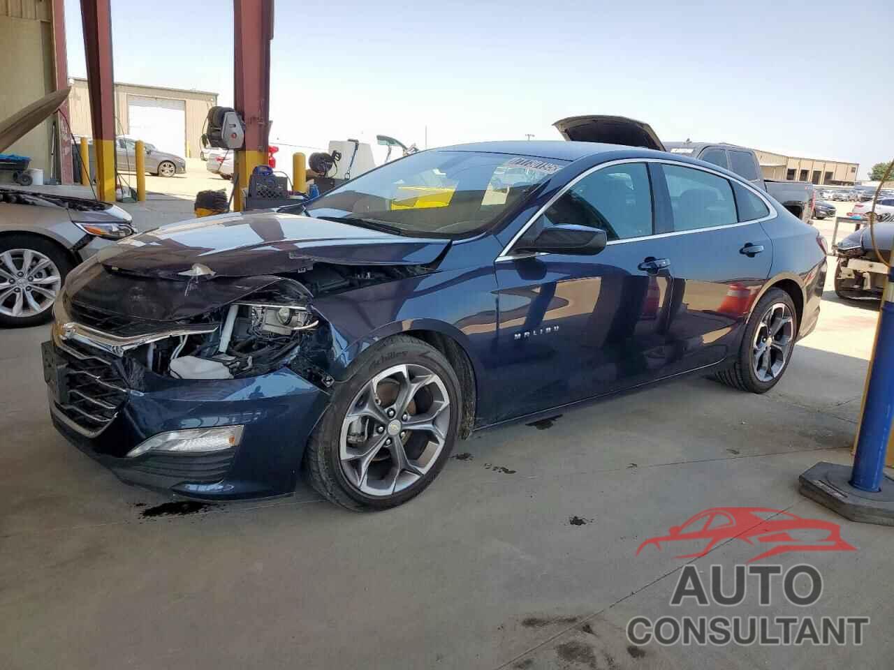 CHEVROLET MALIBU 2022 - 1G1ZD5ST0NF117154