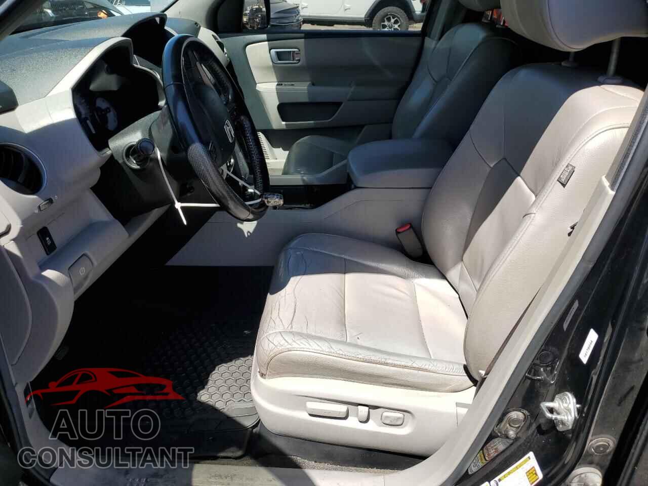 HONDA PILOT 2013 - 5FNYF3H5XDB019827