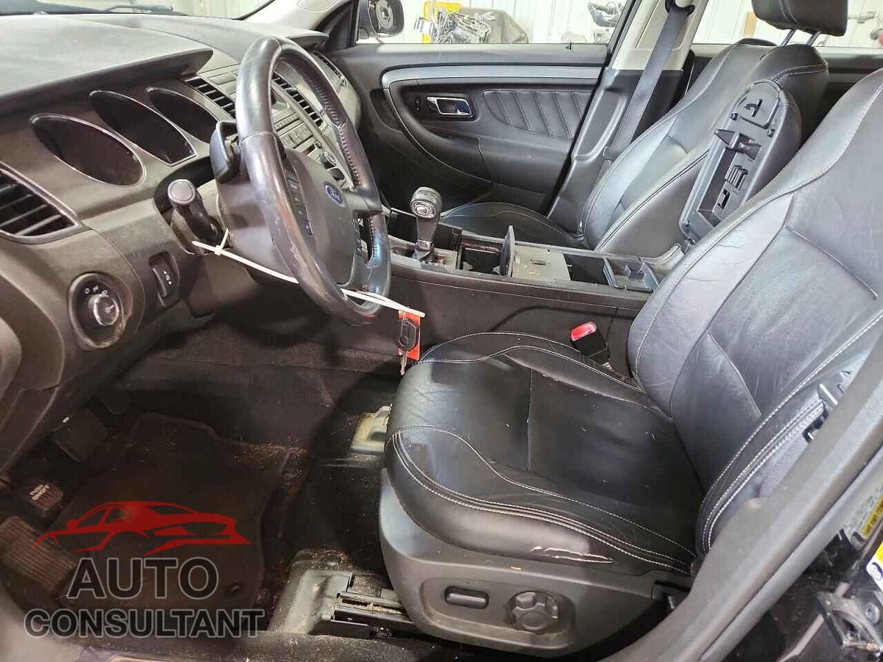 FORD TAURUS 2011 - 1FAHP2EW2BG124651