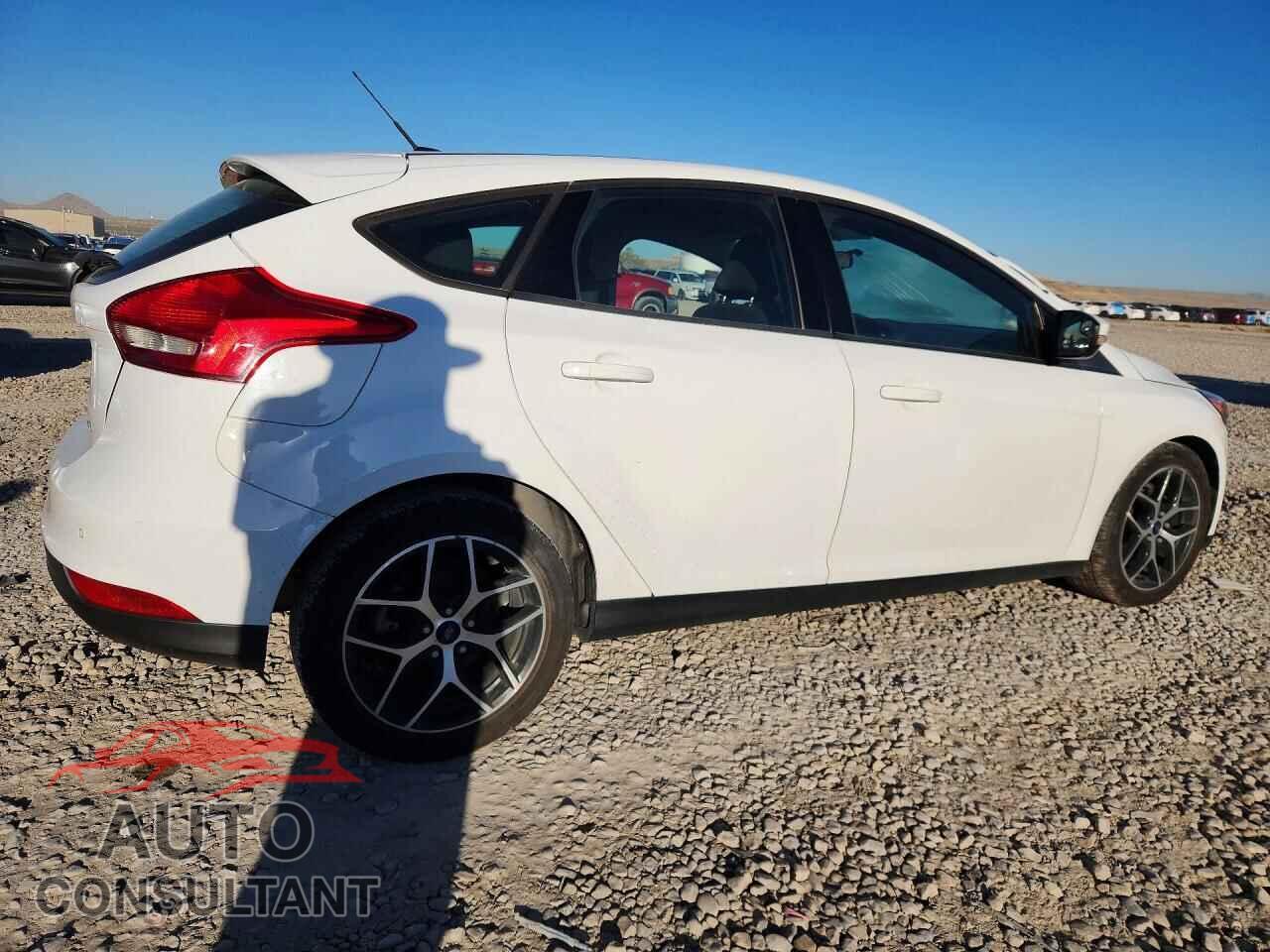 FORD FOCUS 2017 - 1FADP3M2XHL314247