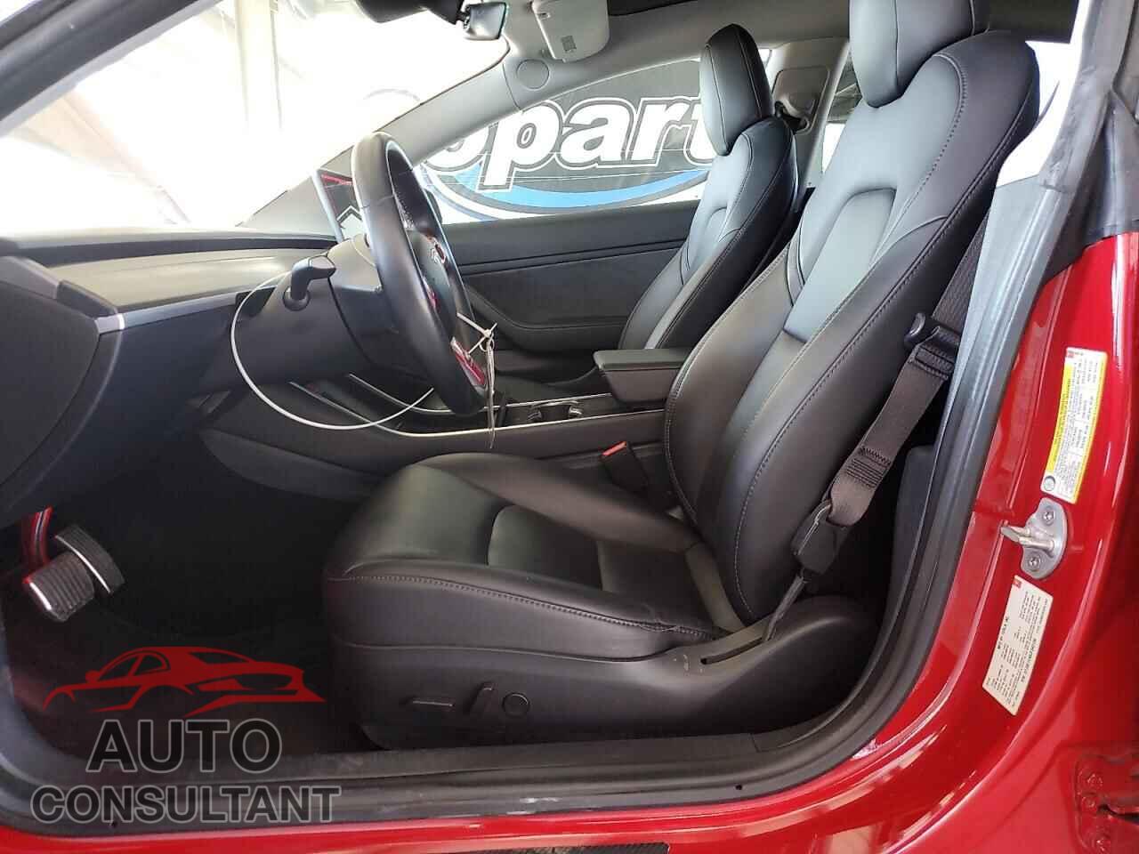 TESLA MODEL 3 2018 - 5YJ3E1EA5JF043130