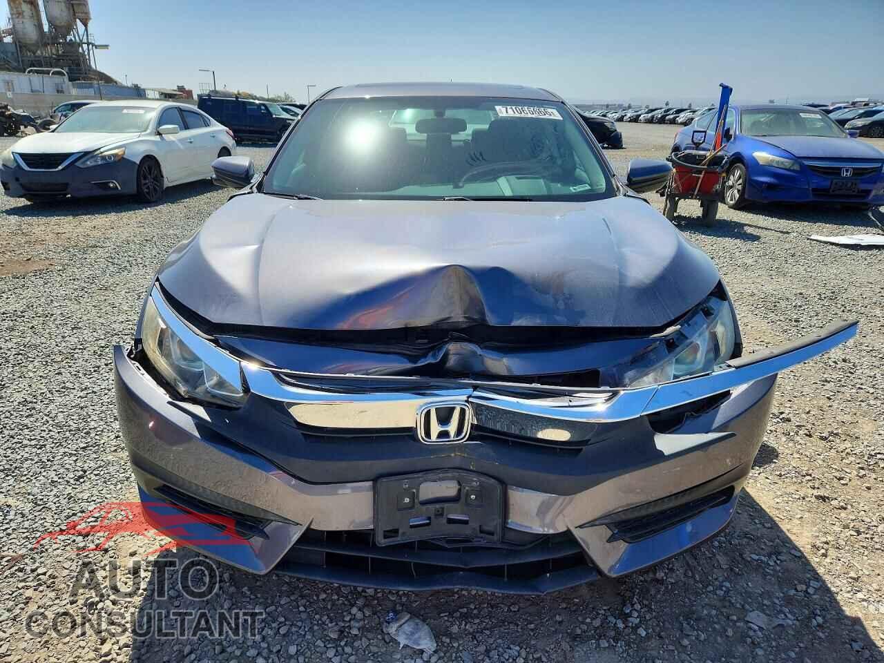 HONDA CIVIC 2017 - 2HGFC2F75HH507633