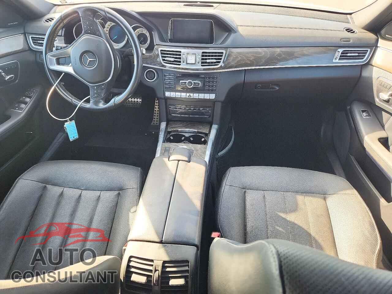 MERCEDES-BENZ E-CLASS 2015 - WDDHF6FB5FB155692
