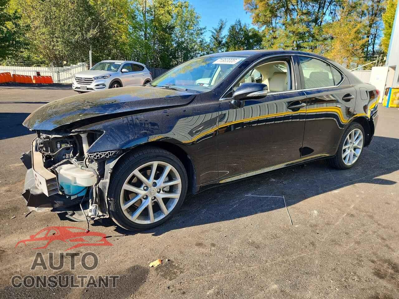 LEXUS IS 2012 - JTHCF5C25C5057807