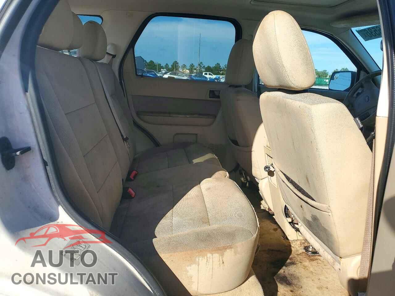 FORD ESCAPE 2011 - 1FMCU0D78BKA04342
