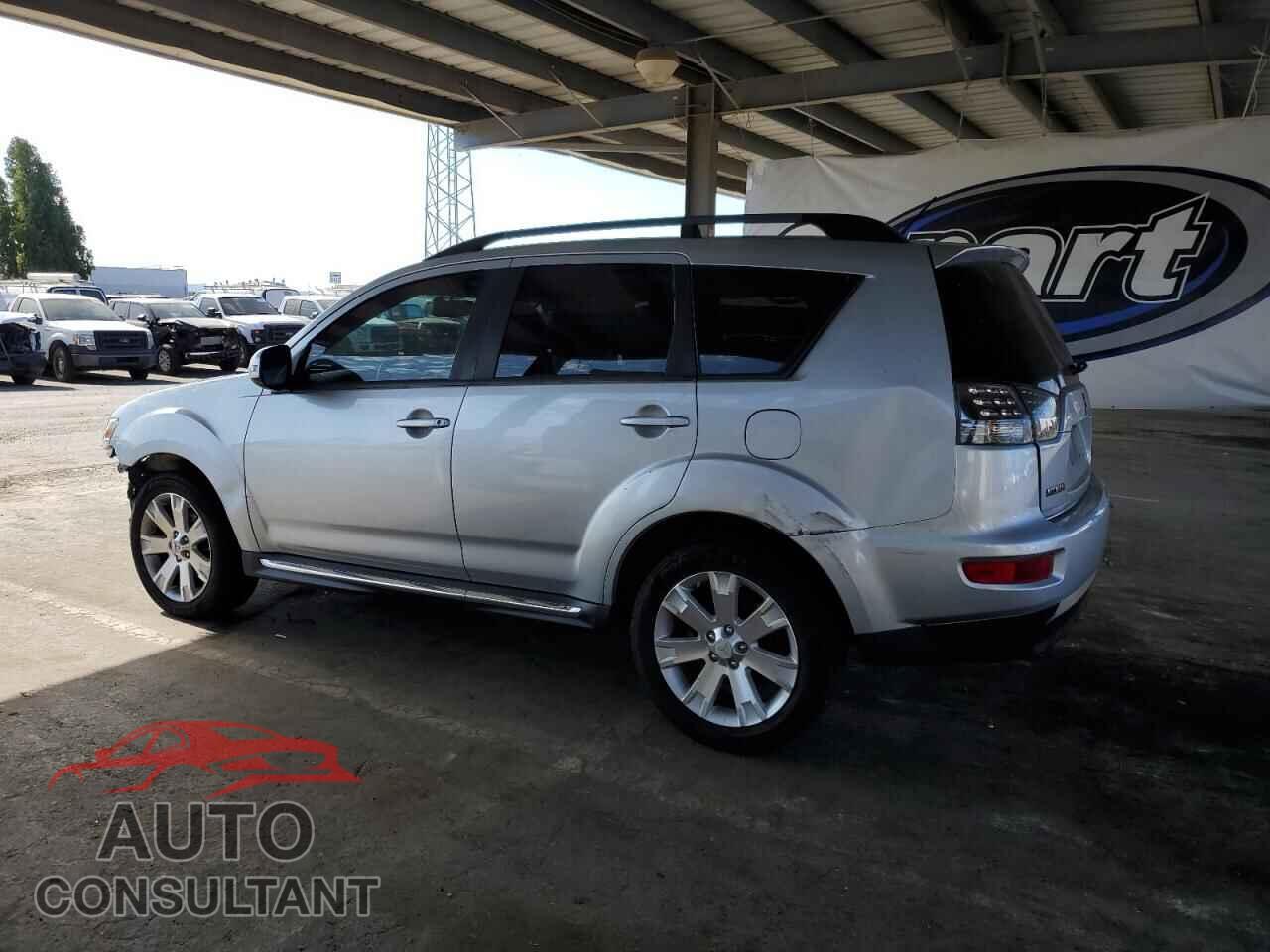 MITSUBISHI OUTLANDER 2013 - JA4JT3AW7DU007701