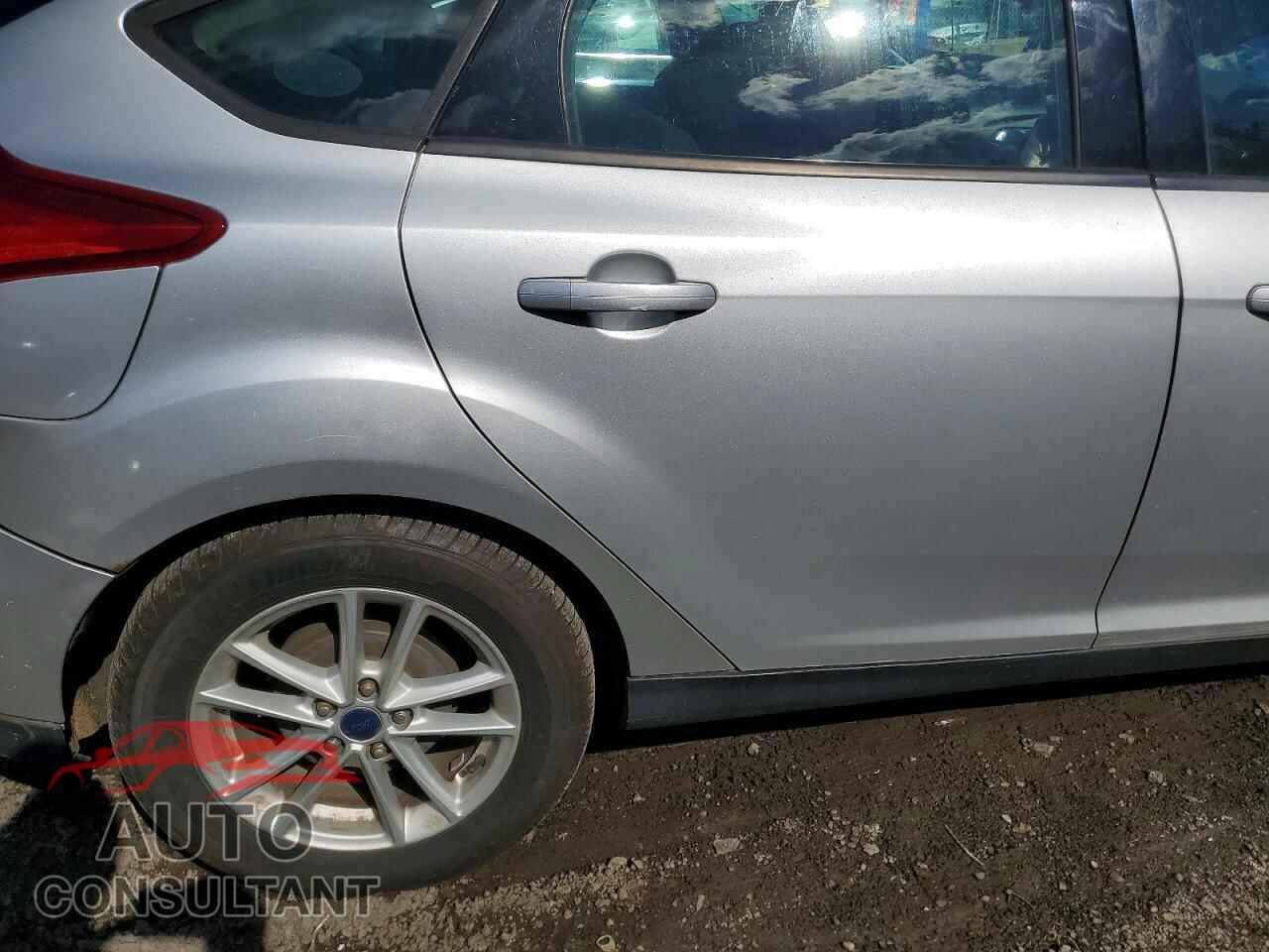 FORD FOCUS 2016 - 1FADP3K28GL320291